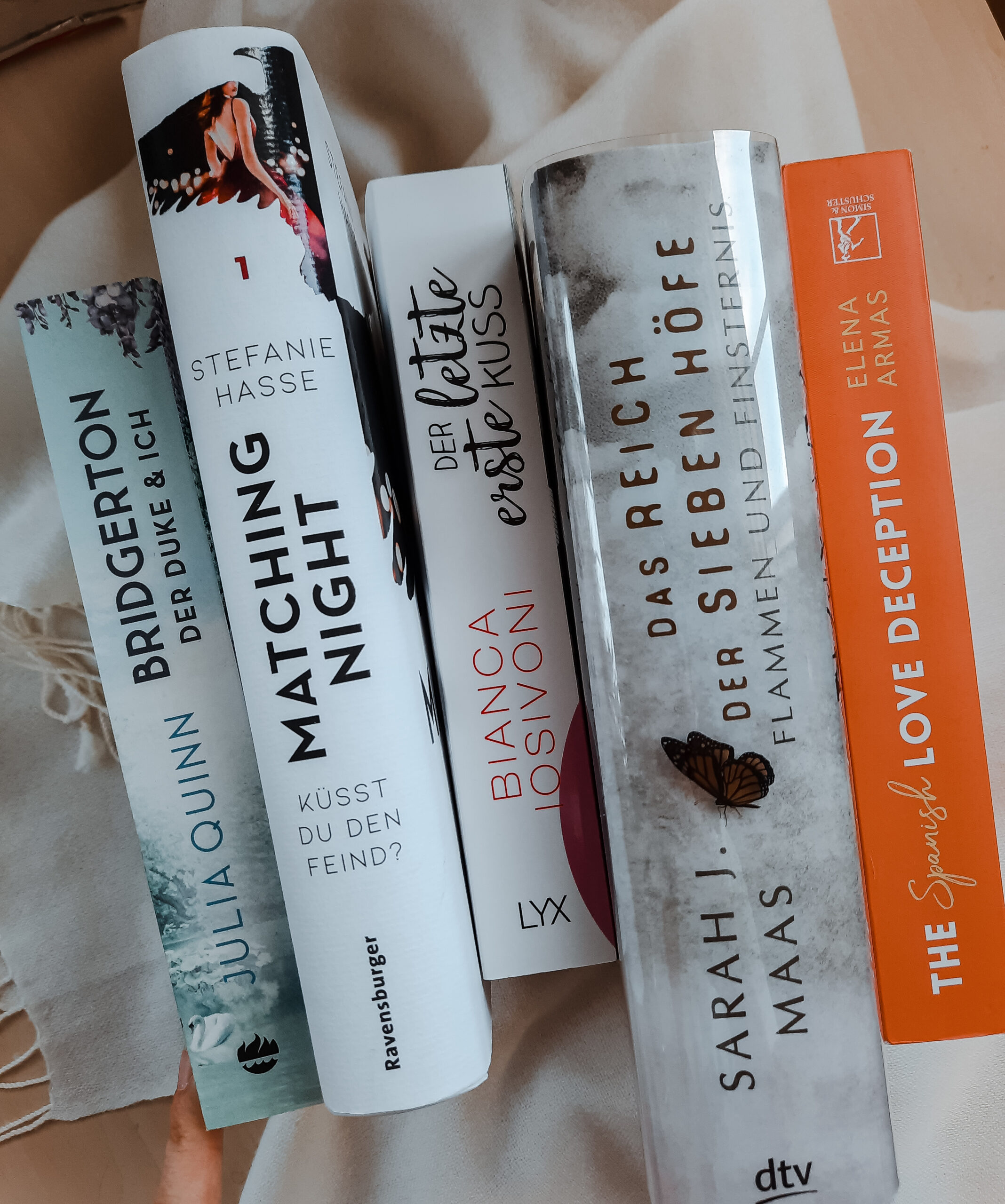 Top 6+ Fake Dating Bücher
